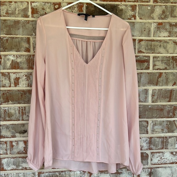 White House Black Market Blush Mini Pleats Studded V-neck Blouse - Picture 1 of 13